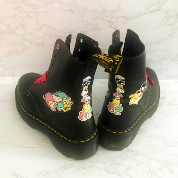 Rare Dr. Martens Jadon Hello Kitty & Friends Leather Boot Black UK 9-US 11 - Picture 1 of 6